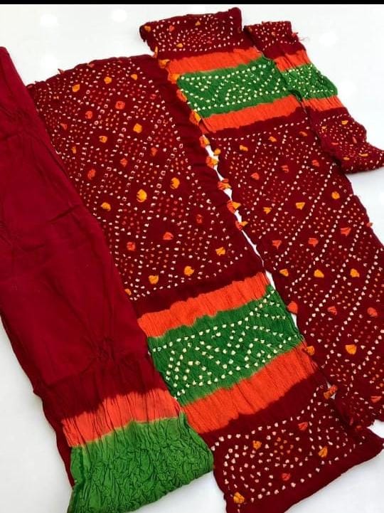 Women’s Chiffon Chunri Suit – Lightweight Festive Collection